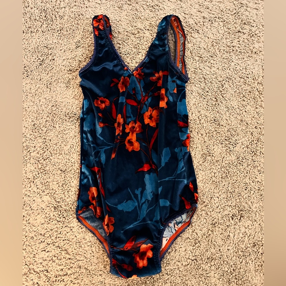 ✨Solstice Intimates Floral Velvet Bodysuit